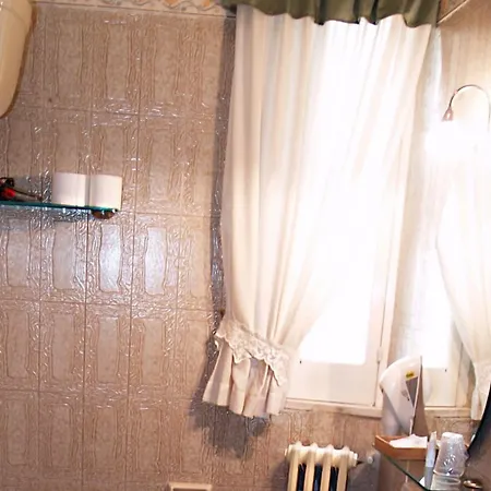 Domus Angela Bed & Breakfast 3*