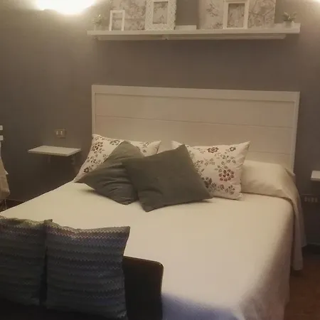 Domus Angela 3* تراني