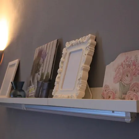 Domus Angela Bed & Breakfast 3*