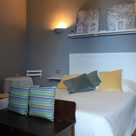 Domus Angela Bed & Breakfast 3*