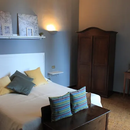Domus Angela Bed & Breakfast 3*
